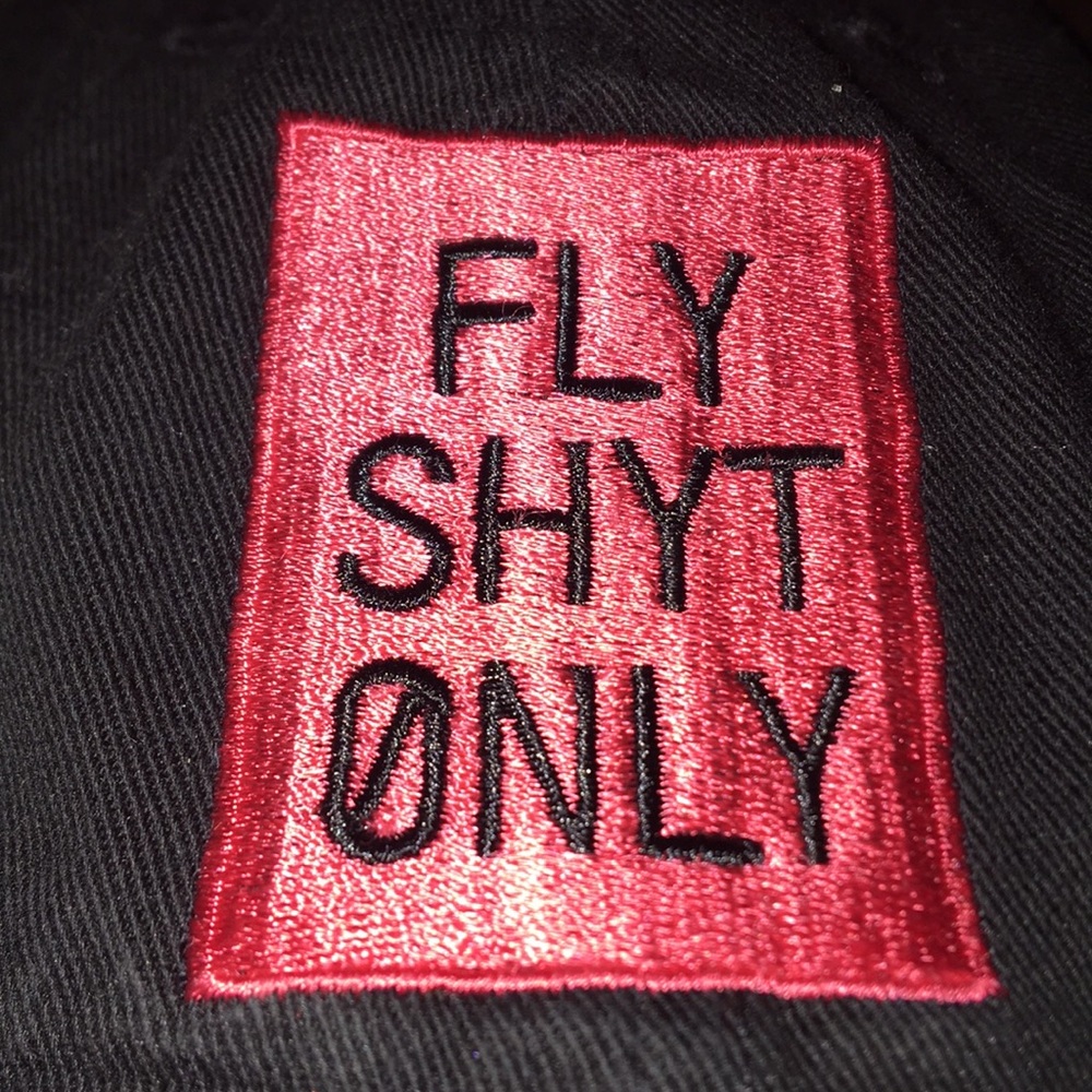 “Fly shyt ønly” dad hat